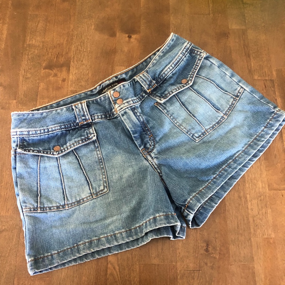 American Eagle shorts ☀️ Size 8
